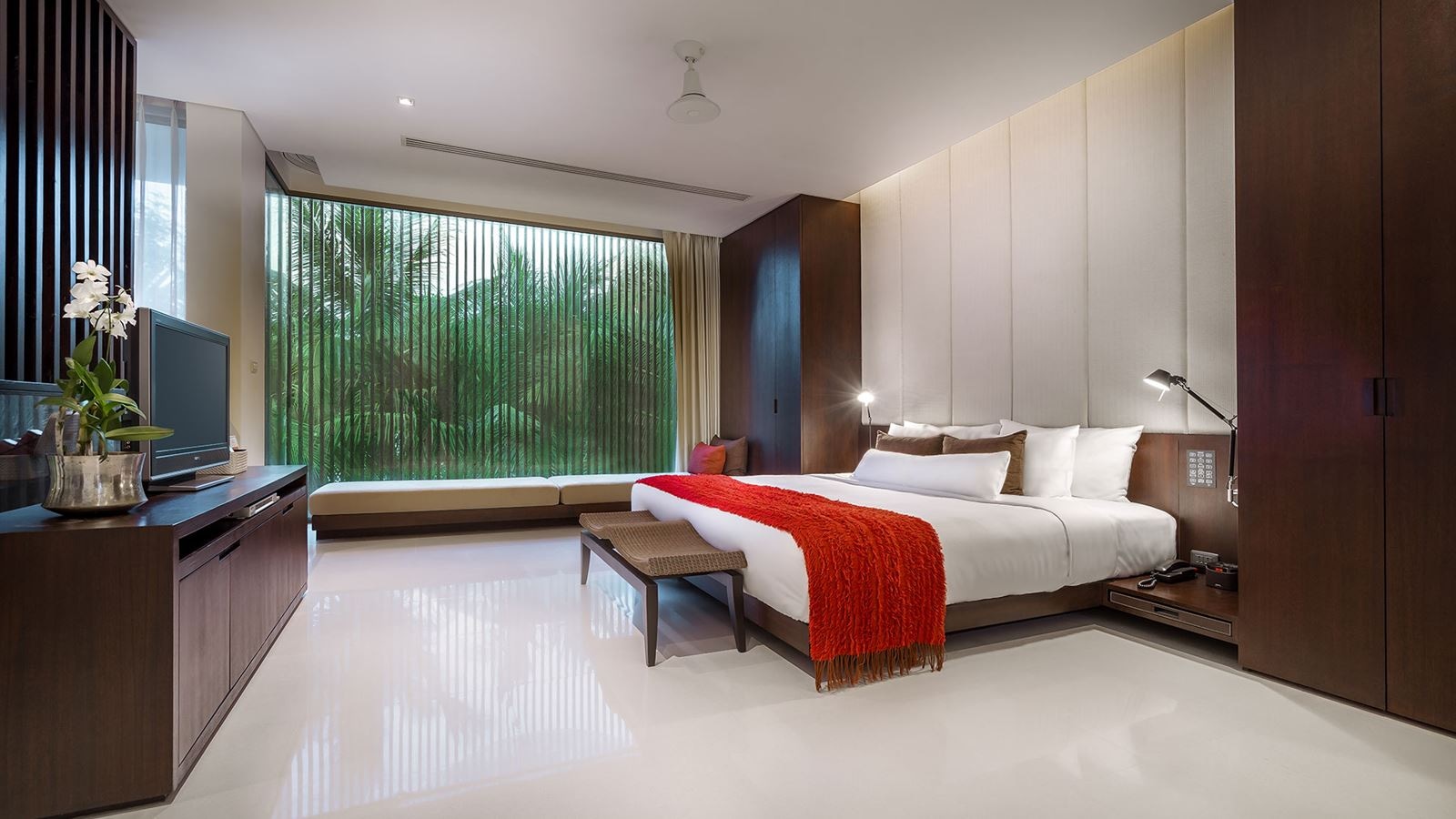 rooms-1-bedroom-penthouse-loft