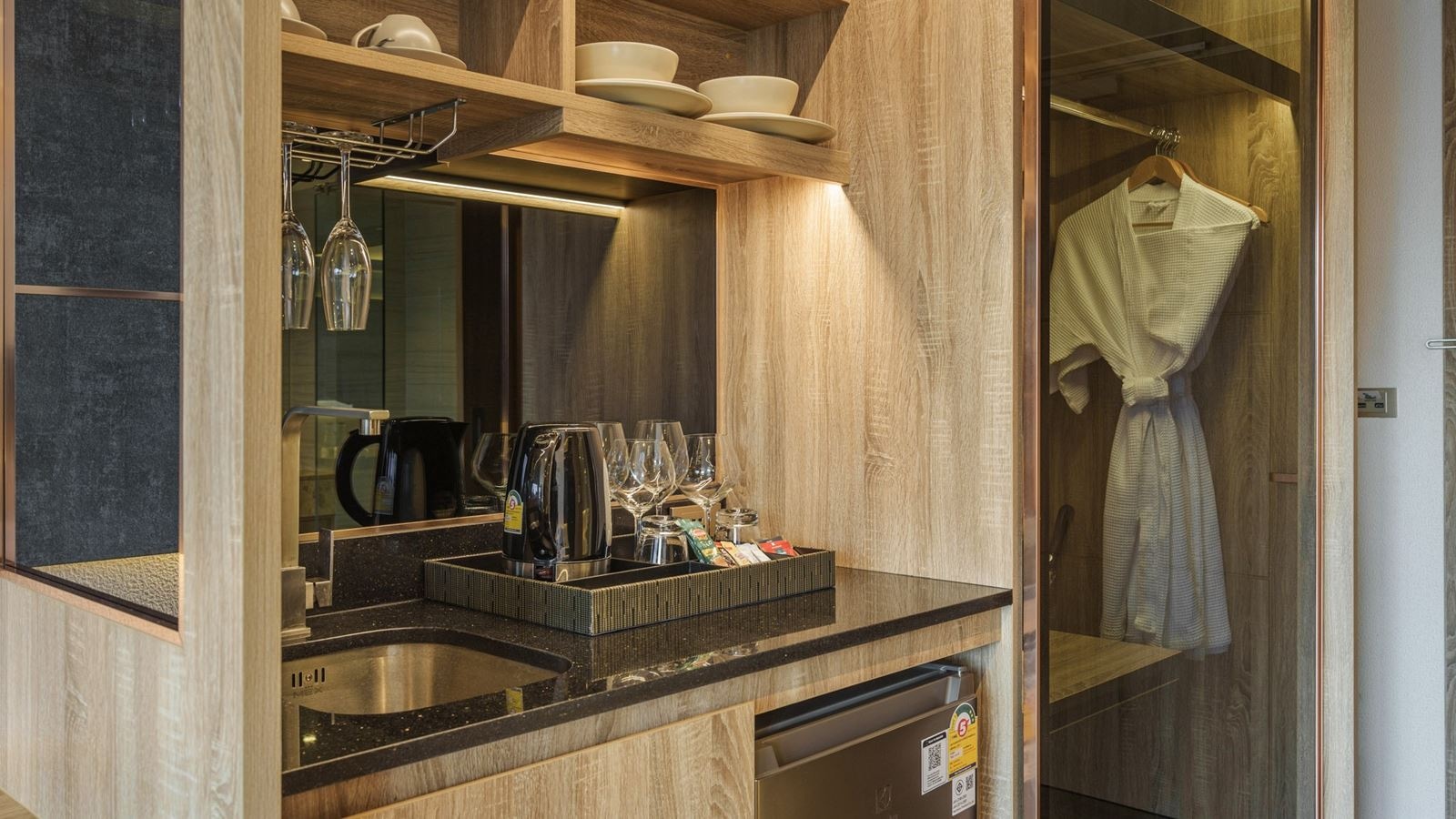 rooms-deluxe-2-nd-child-share-bed