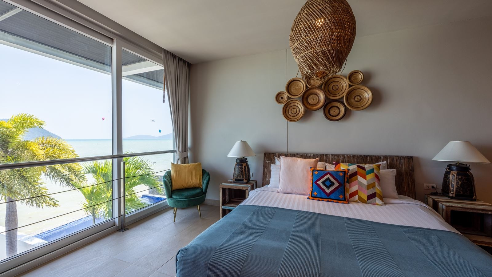 rooms-premium-suite-ocean-view