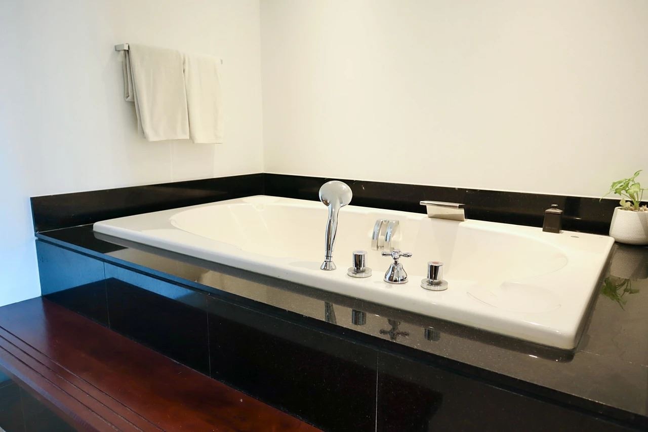 rooms-two-bedroom-pool-villa-beach-front