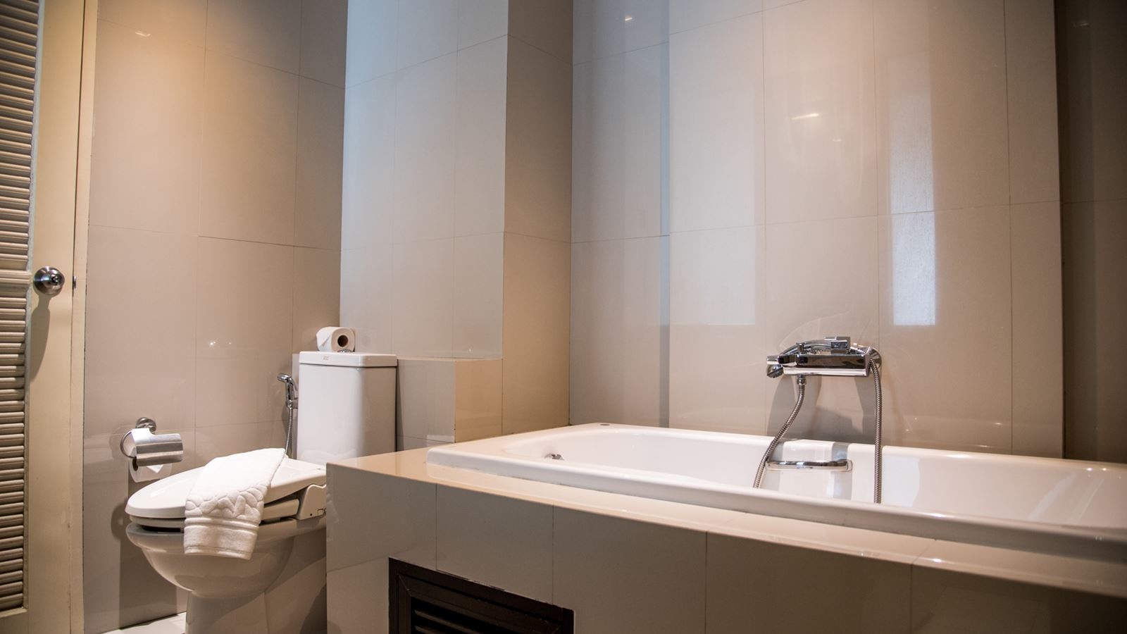 rooms-view-pent-quad-bed