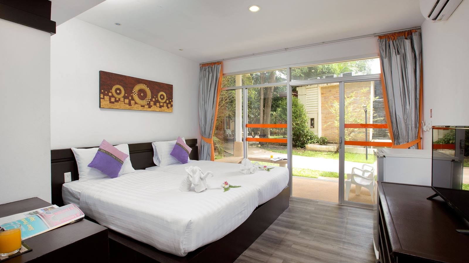 rooms-deluxe-garden-room