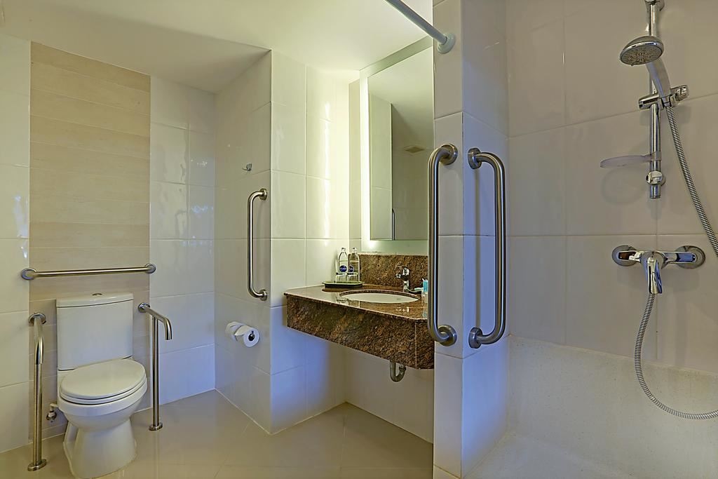 rooms-superior-family-pool-view