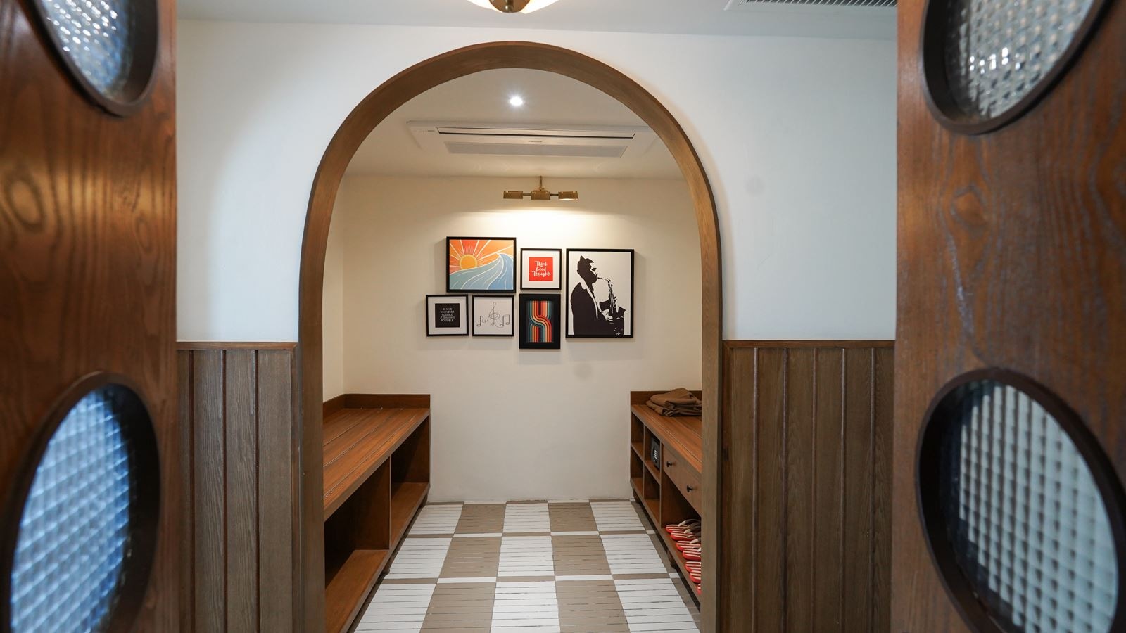 rooms-signature-quad-room