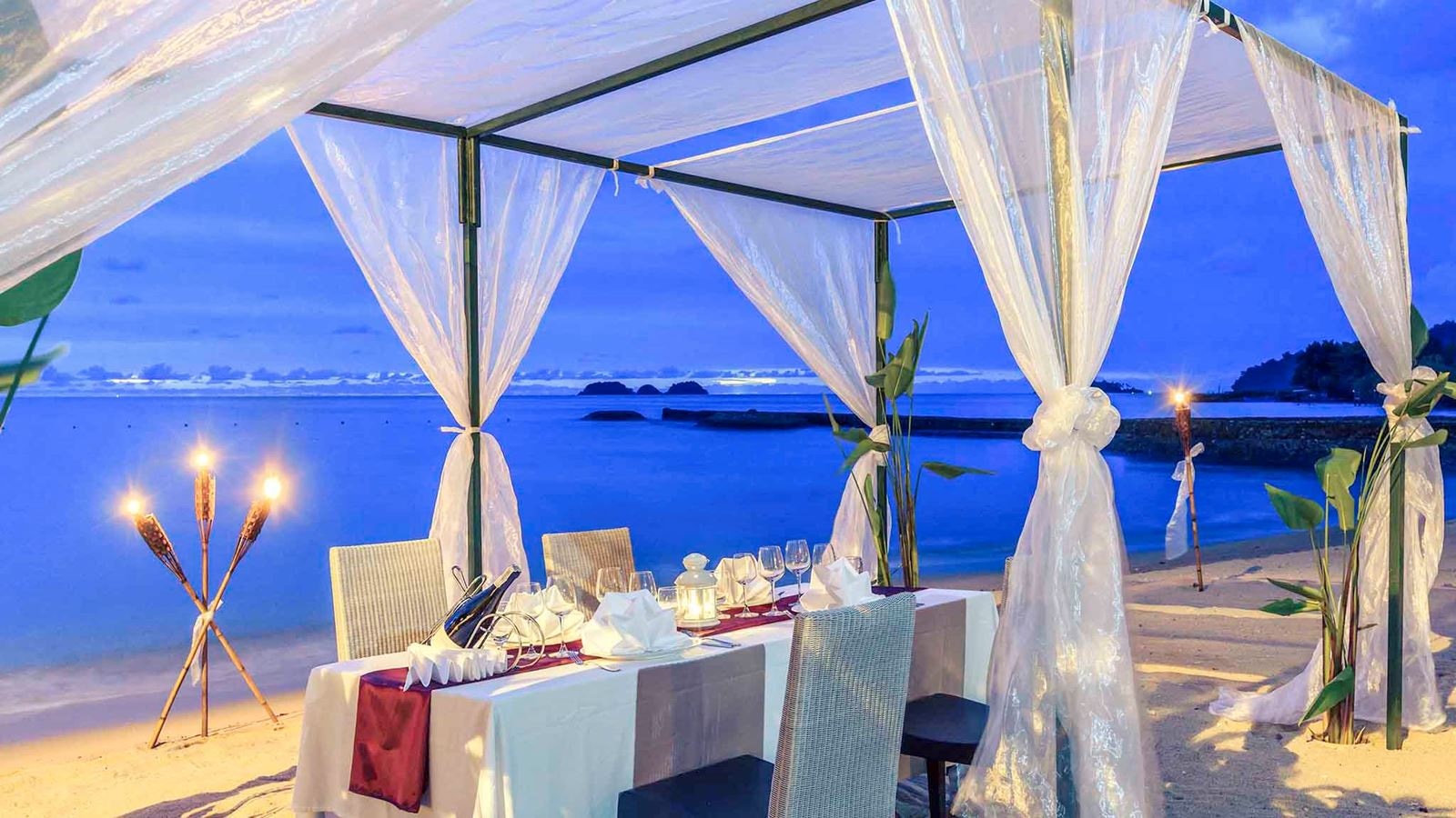 restaurants-the-bay-restaurant