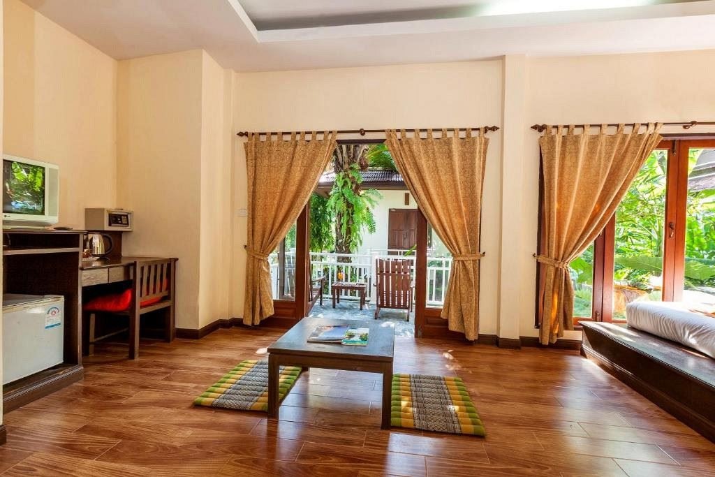 rooms-deluxe-bungalow-garden-view