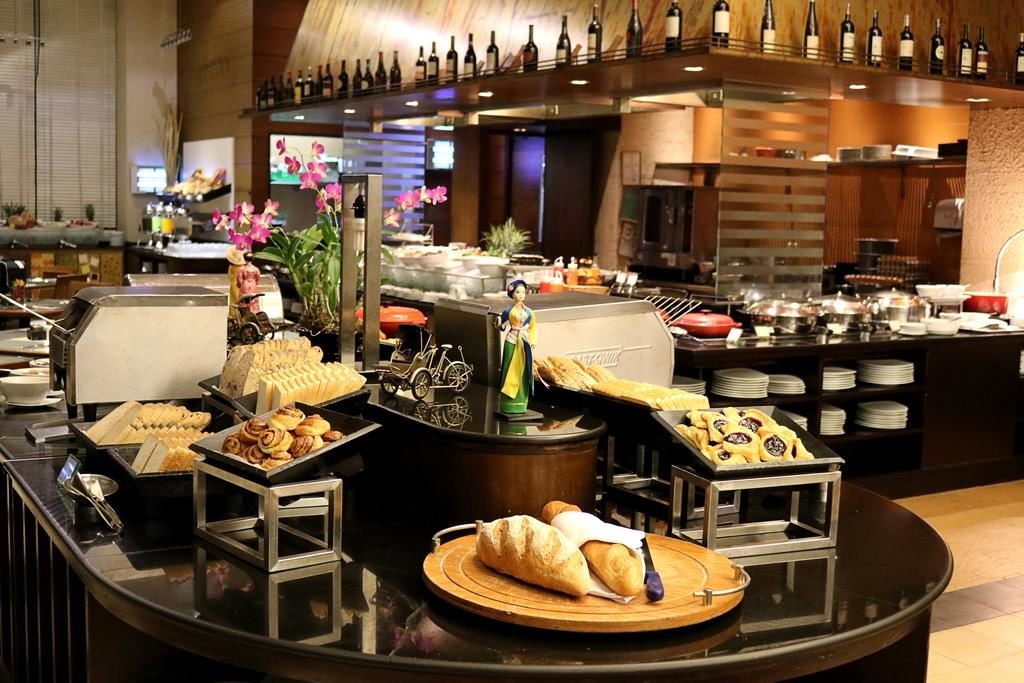 restaurants-cafe-de-nimes