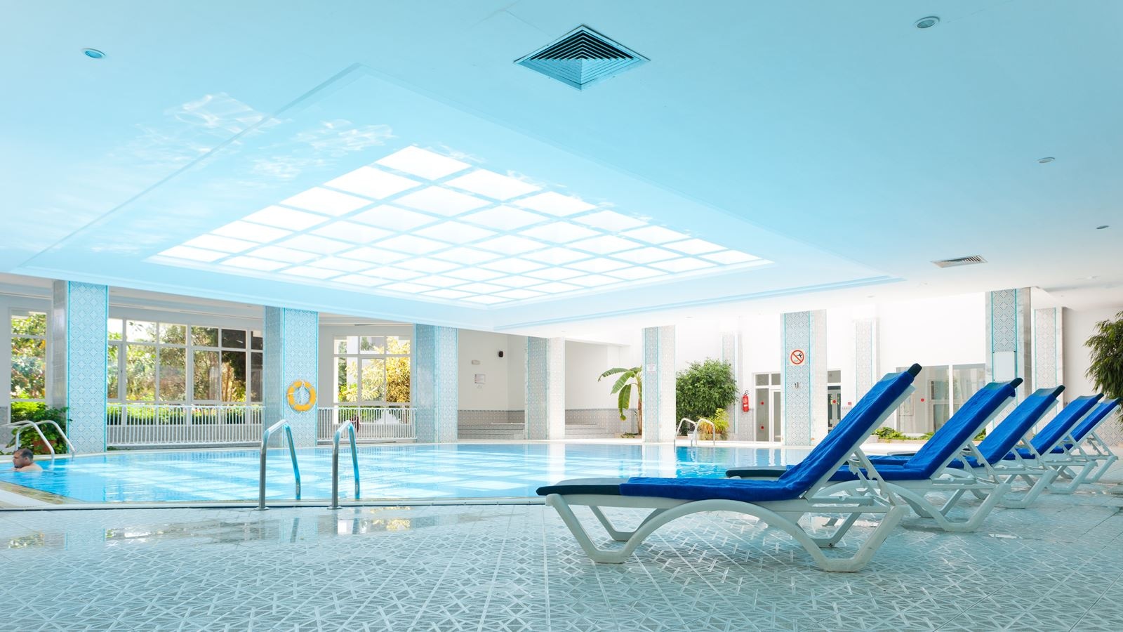 pools-indoor-pool