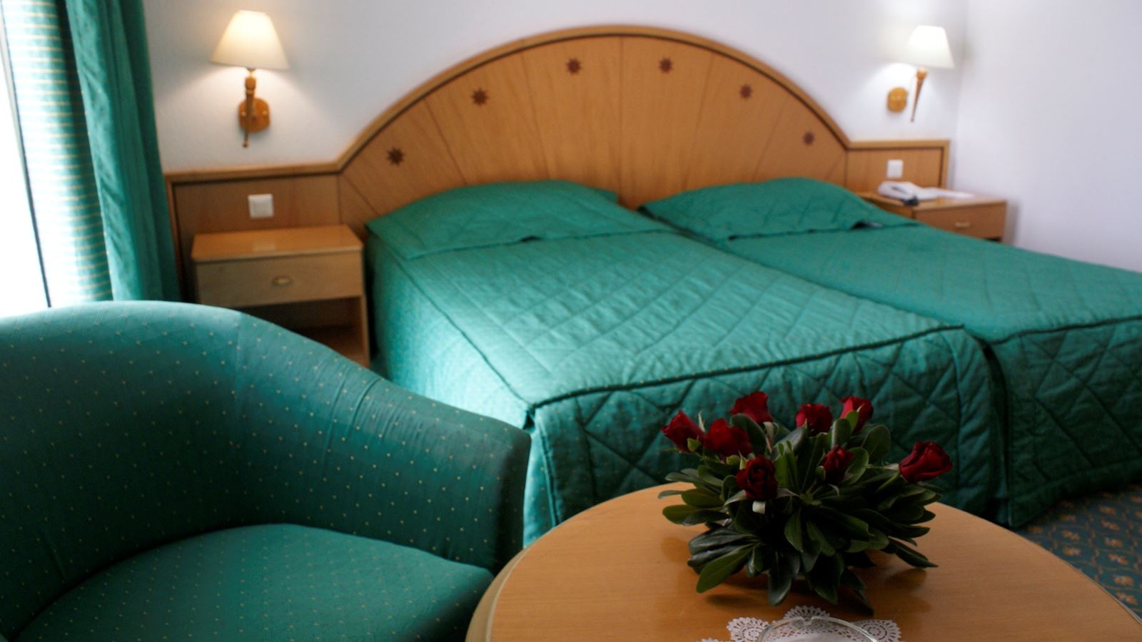 rooms-room-standard-with-balcony-or-terrace