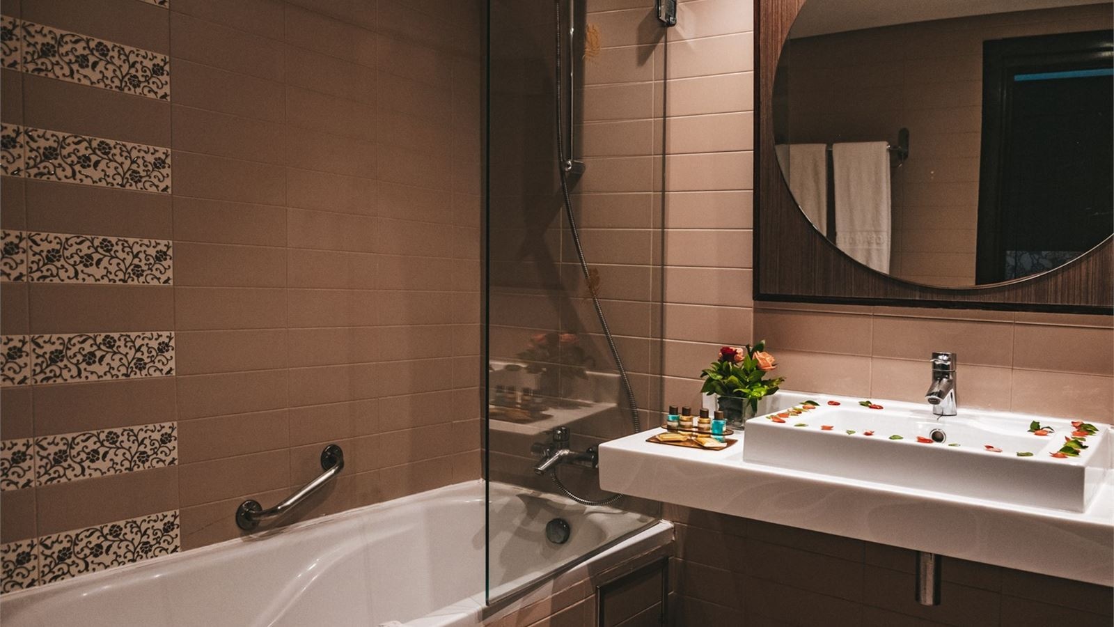 rooms-room-triple-sea-view