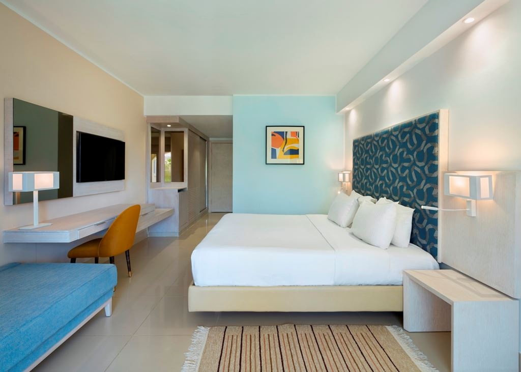 rooms-room-double-gardenview