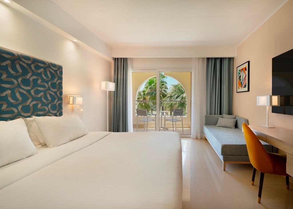 rooms-room-double-gardenview