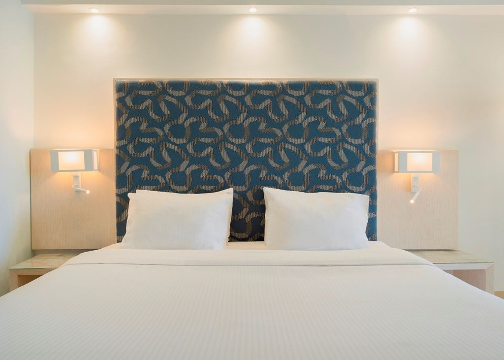 rooms-juniorsuite-garden-view