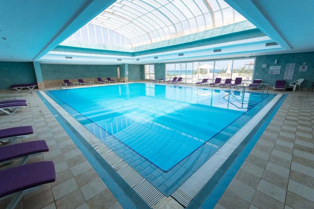 pools-indoor-pool
