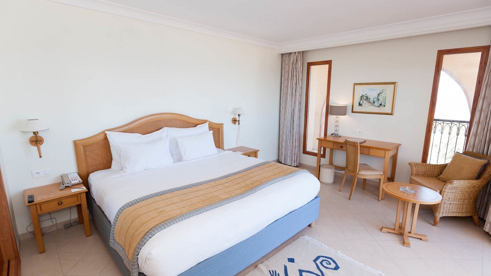 rooms-connection-classic-room-garden-view