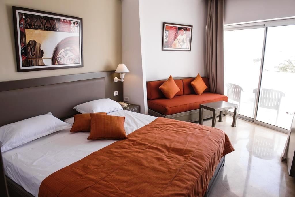 rooms-room-standard-double-seaview