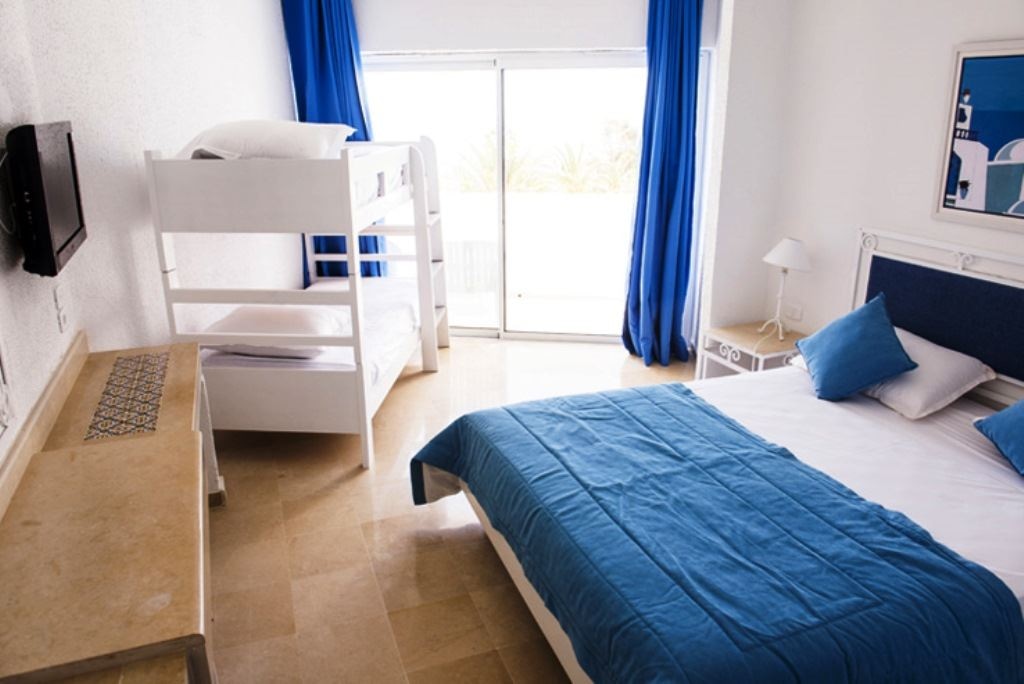 rooms-quad-standard-room