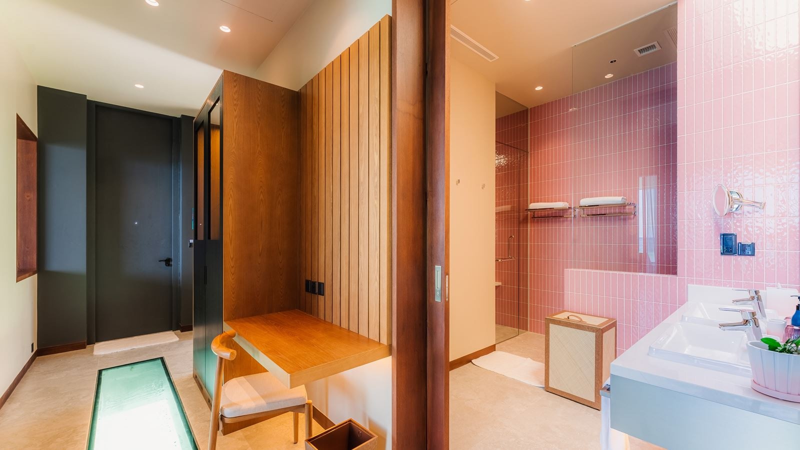 rooms-ocean-pool-villa