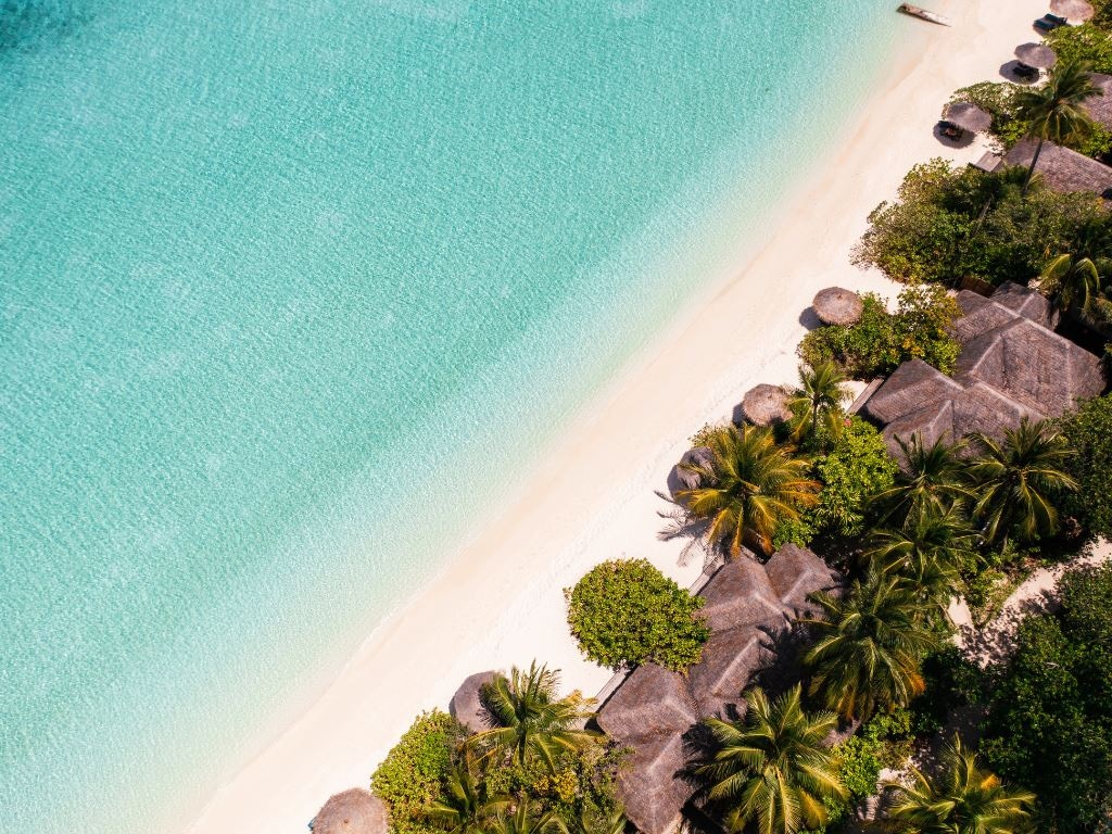 rooms-sunset-jacuzzi-beach-villa