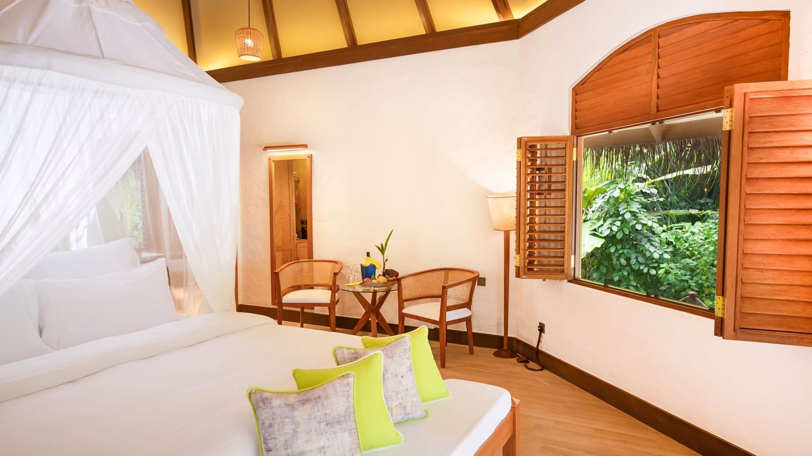rooms-deluxe-pool-villa
