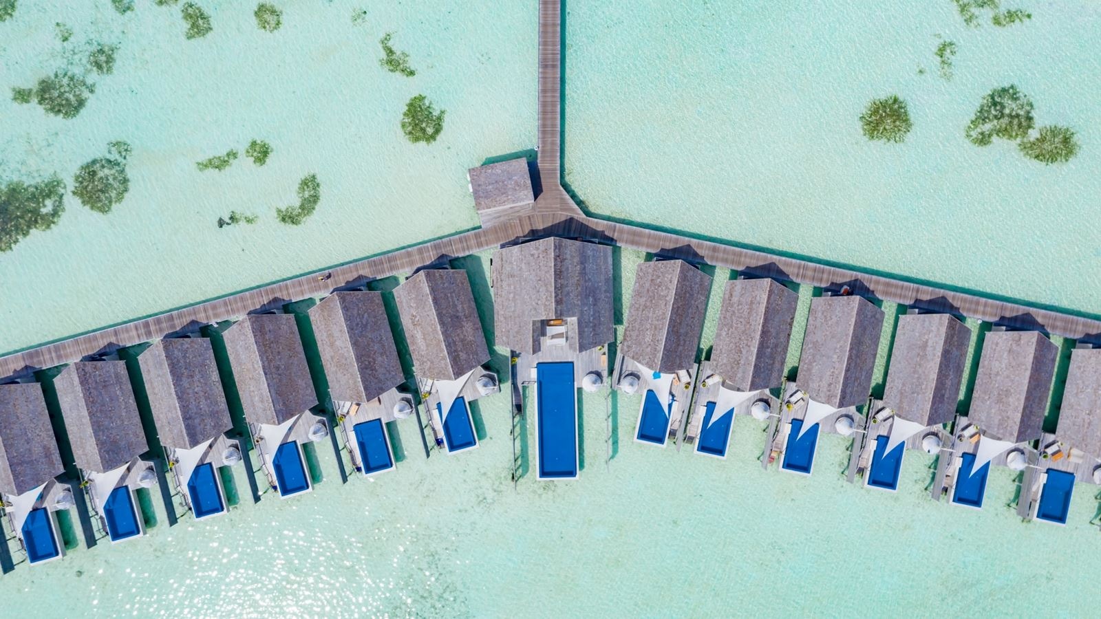 rooms-overwater-infinity-pool-villa