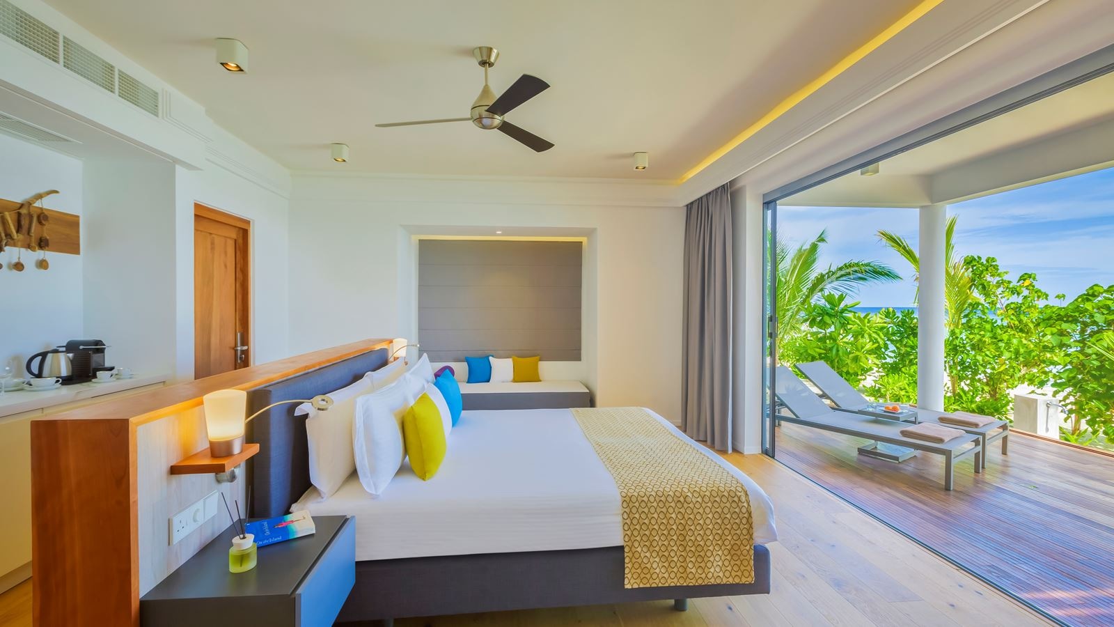 rooms-twobedroom-beach-house