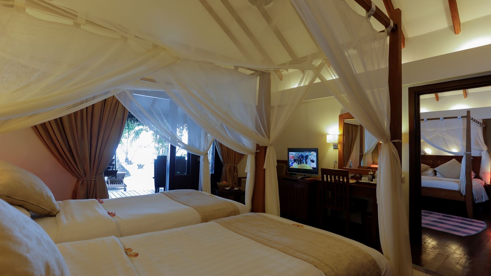 rooms-semi-detached-beach-villas