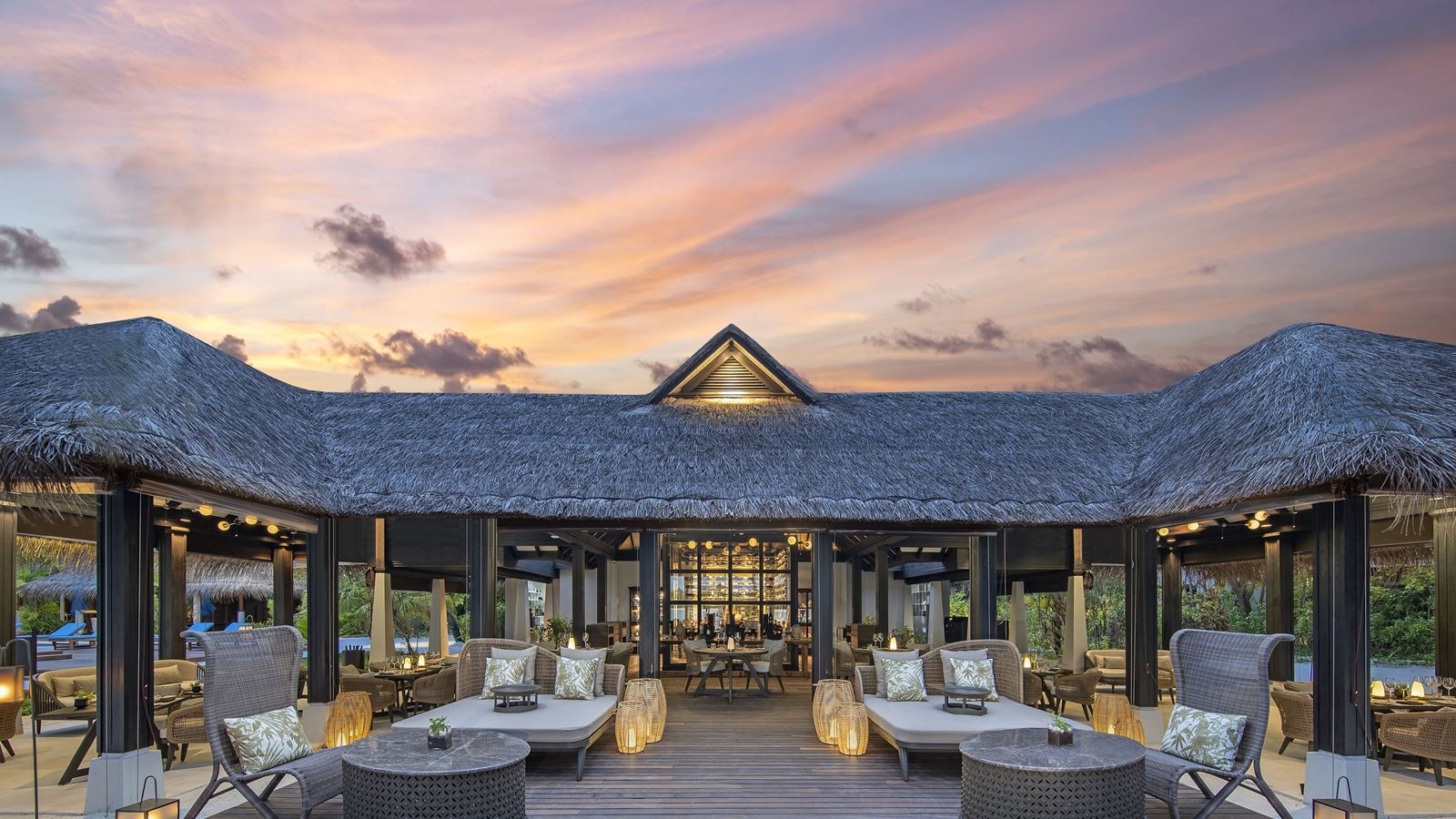 restaurants-the-living-room