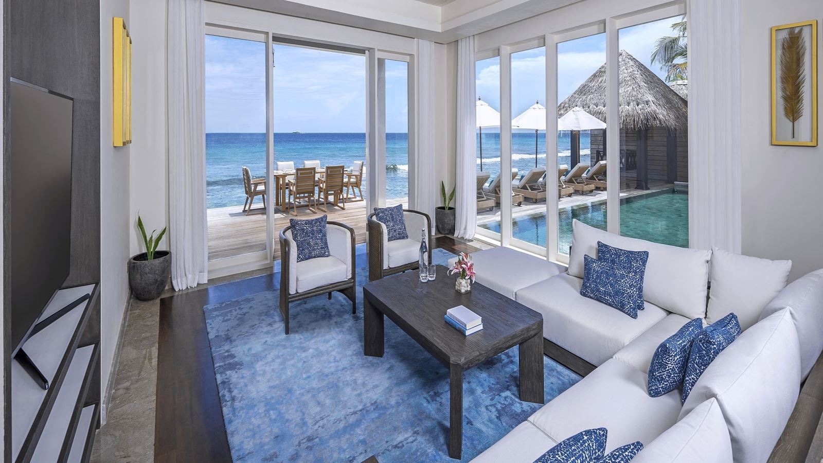 rooms-two-bedroom-beach-pool-residence