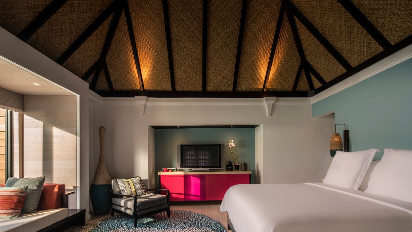 rooms-sunset-water-villa-with-pool