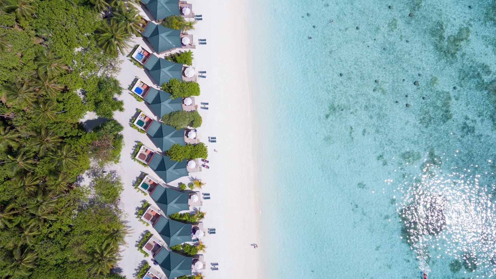 rooms-water-front-villa-18+-adults-only