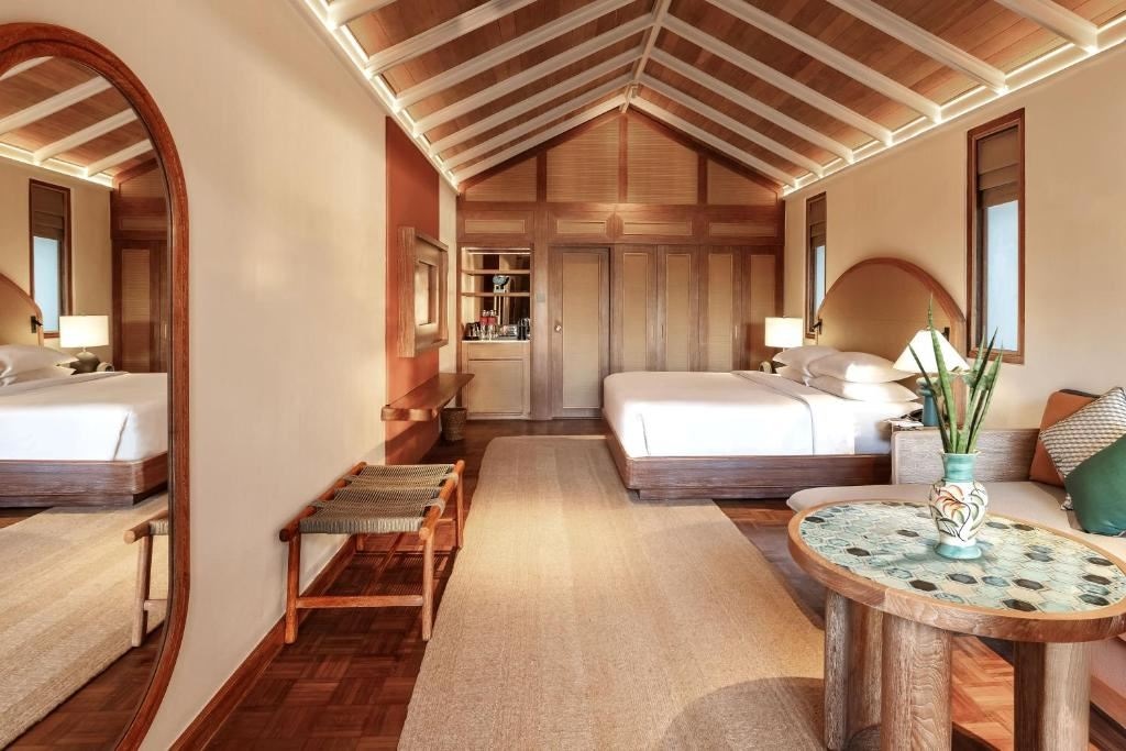 rooms-two-bedroom-family-villa-with-pool