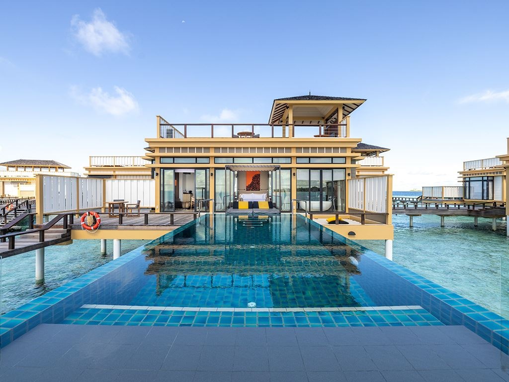 rooms-deluxe-inocean-pool-villa