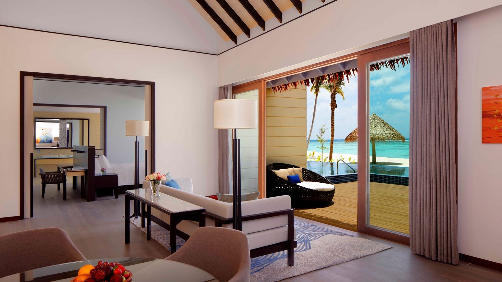 rooms-beach-villa--2-bedrooms-pool--suite-view