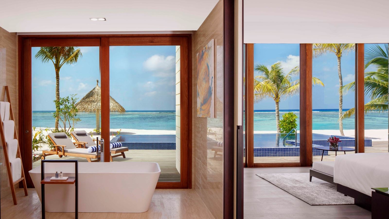 rooms-beach-villa--2-bedrooms-pool--suite-view