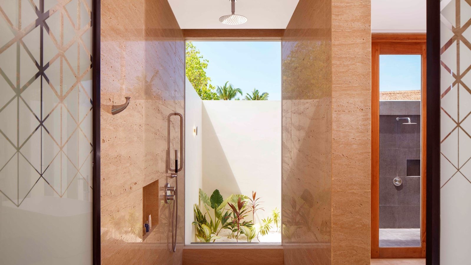 rooms-beach-villa--3-bedrooms--pool--sunset-view