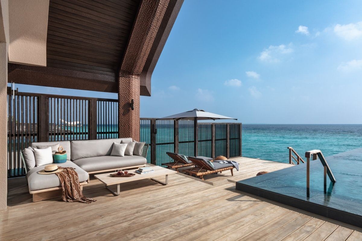 rooms-ocean-pool-villa