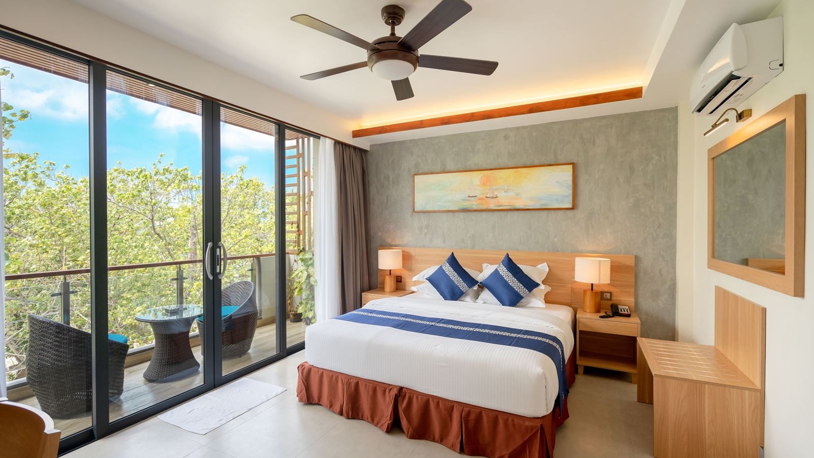 rooms-super-deluxe-two-bedroom-seaview-with-balcony