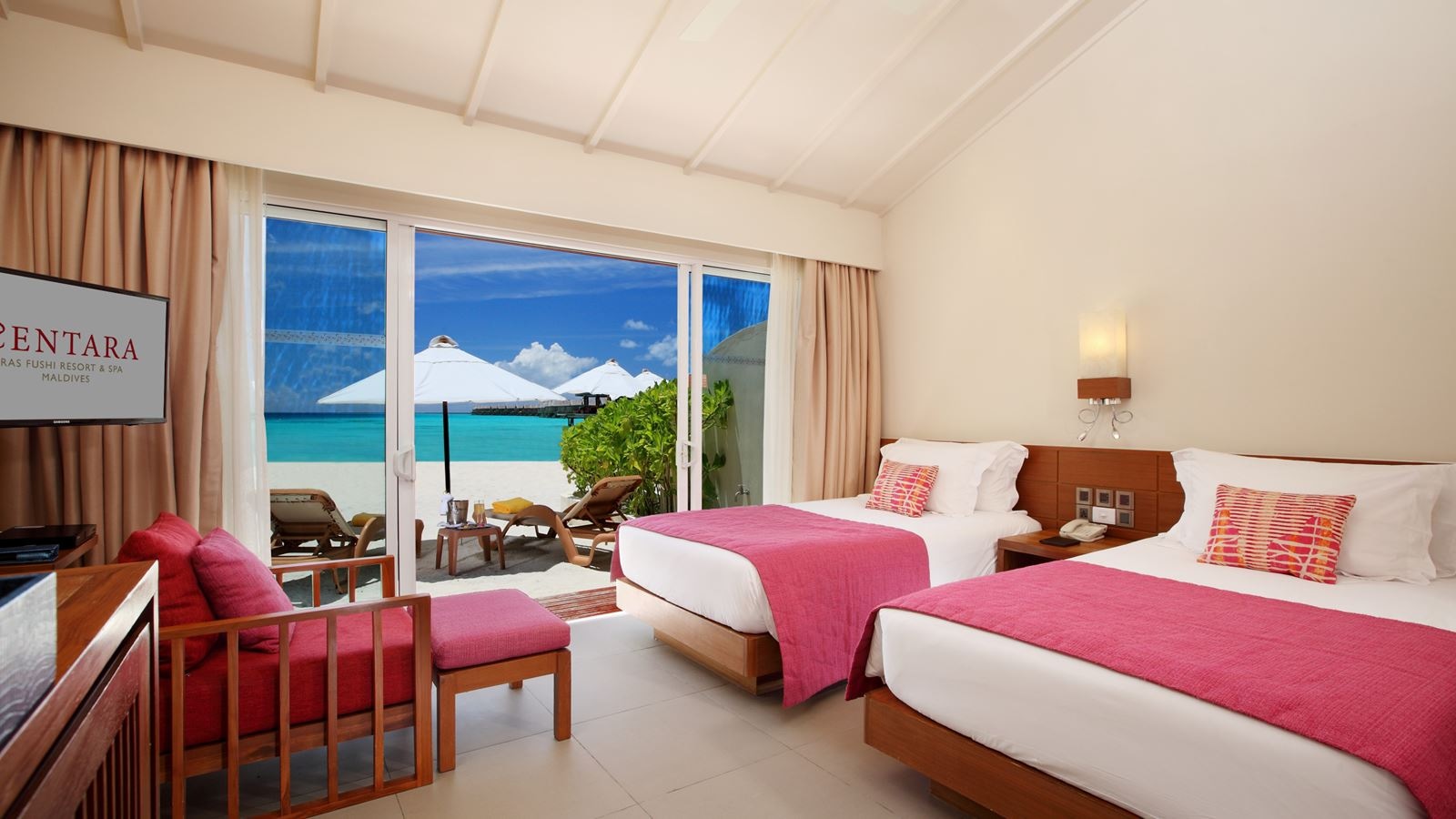 rooms-lagoon-view-beach-villa