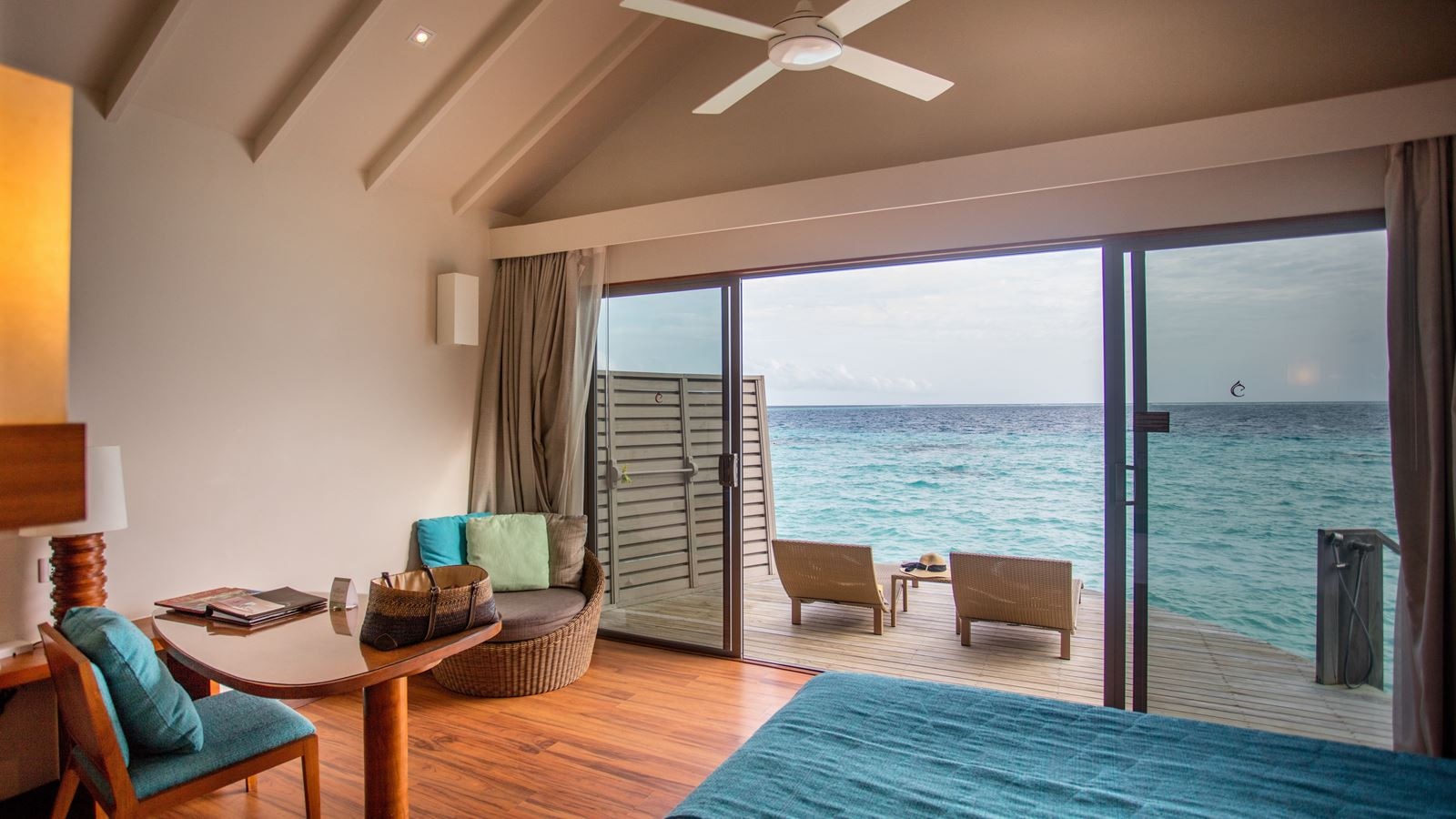 rooms-overwater-villa