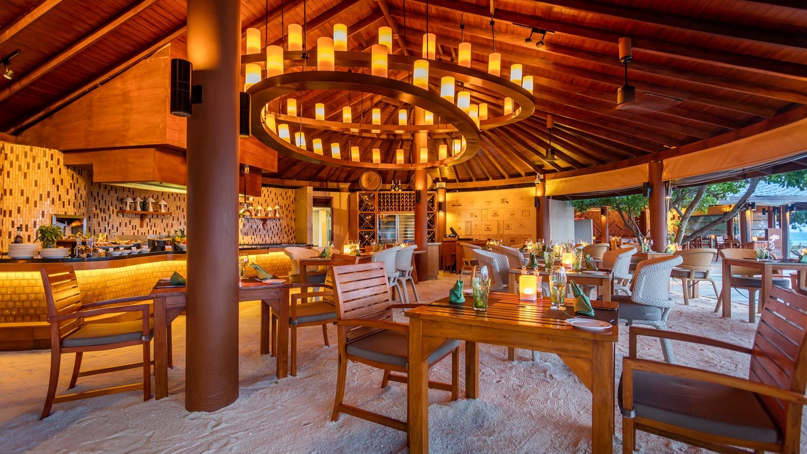 restaurants-restaurants