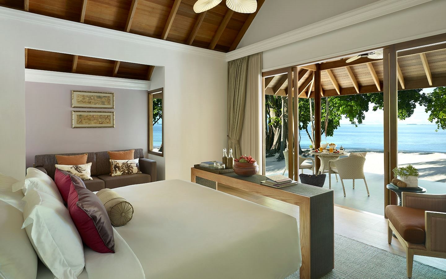 rooms-beach-plunge-pool-villa