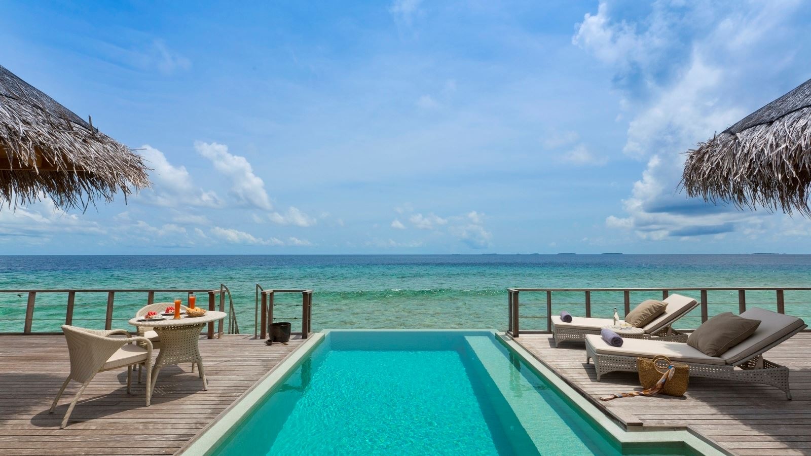 rooms-two-bedrooms-overwater-pool-pavilion