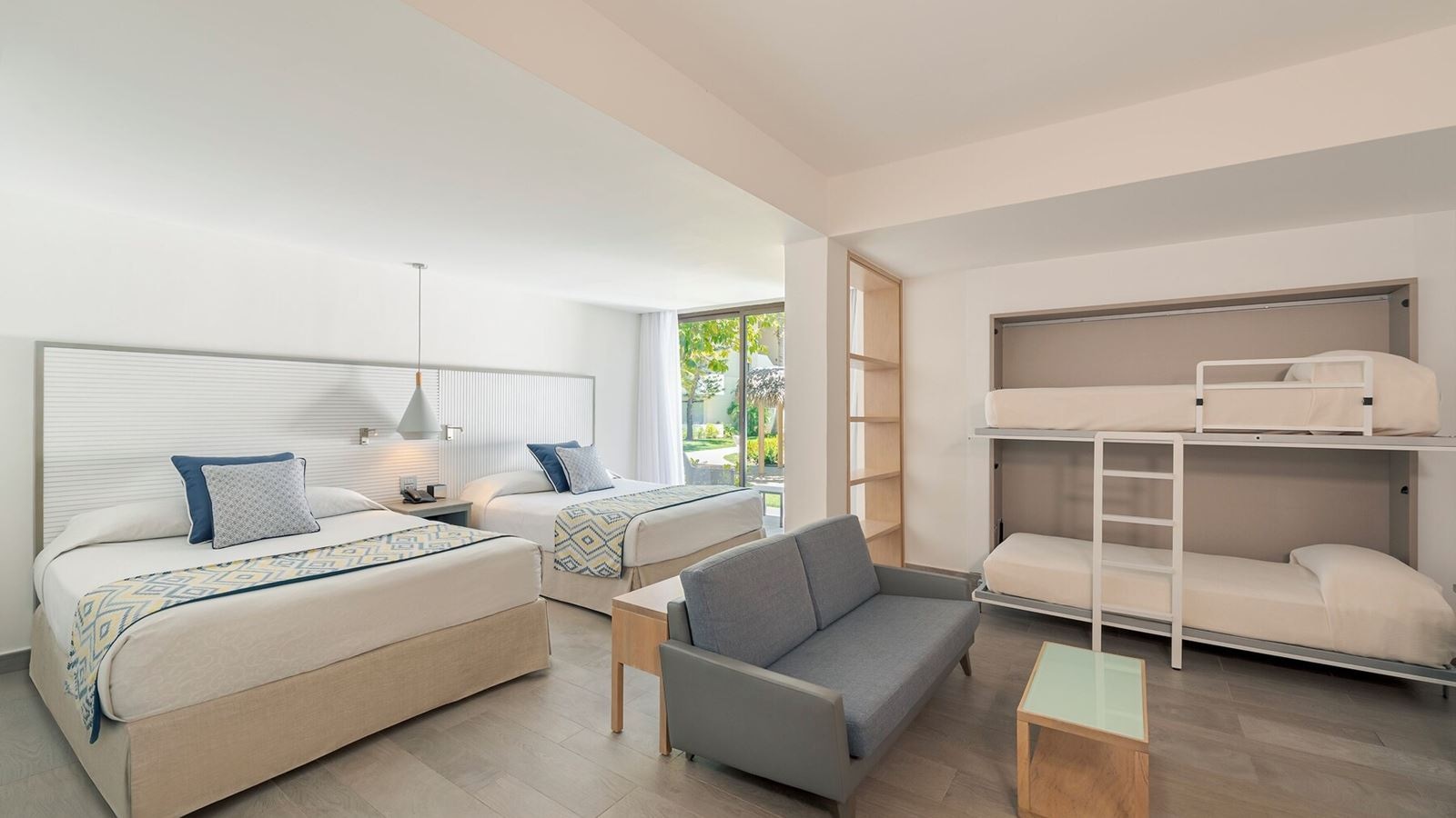 rooms-privileged-family-deluxe-junior-suite