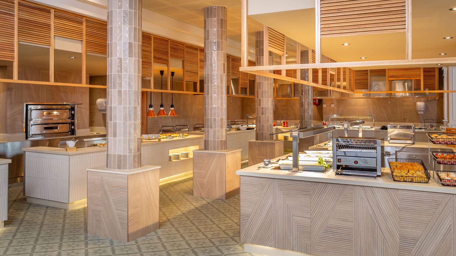 restaurants-nacar-main-restaurant