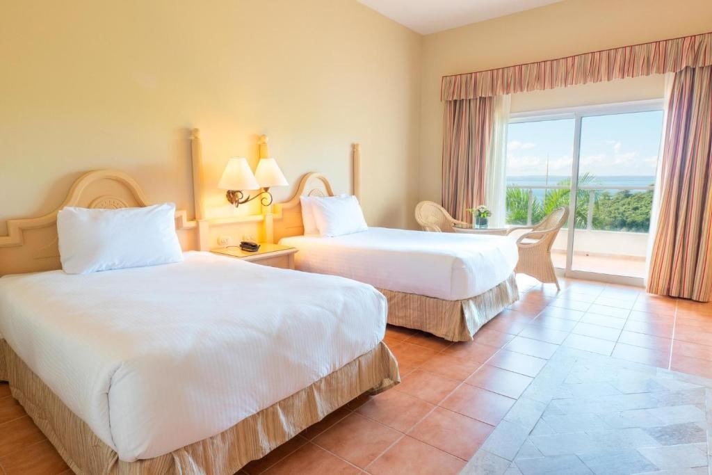 rooms-doble-deluxe-seaview