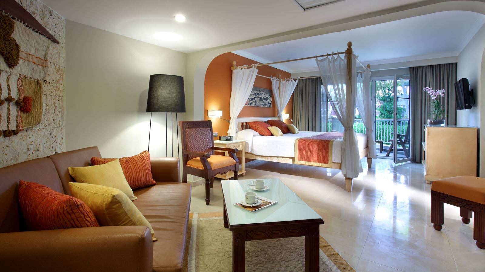 rooms-romance-suite-garden-view