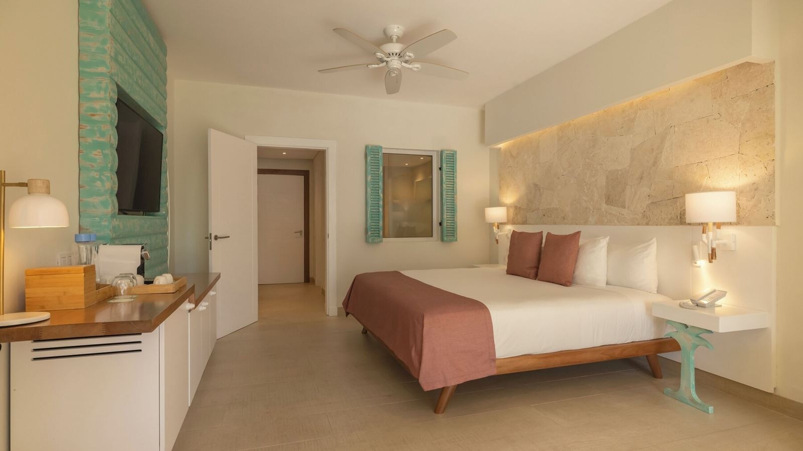rooms-premium-superior-near-pool