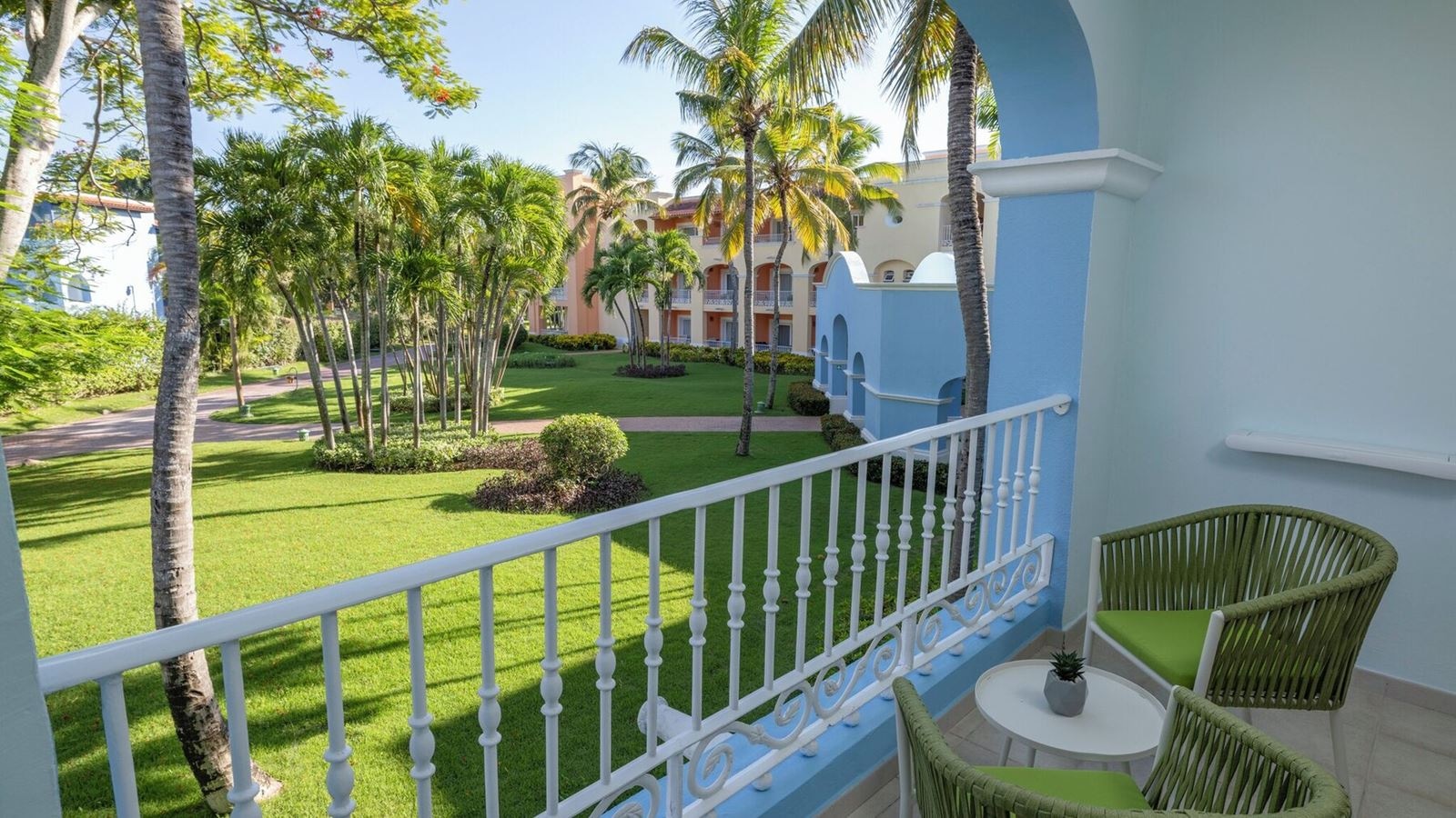 rooms-premium-superior-near-pool