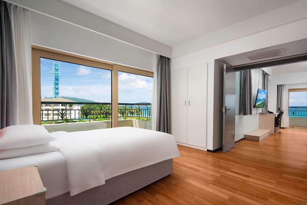 rooms-new-and-super-sea-view-family-2-bedroom-area-1